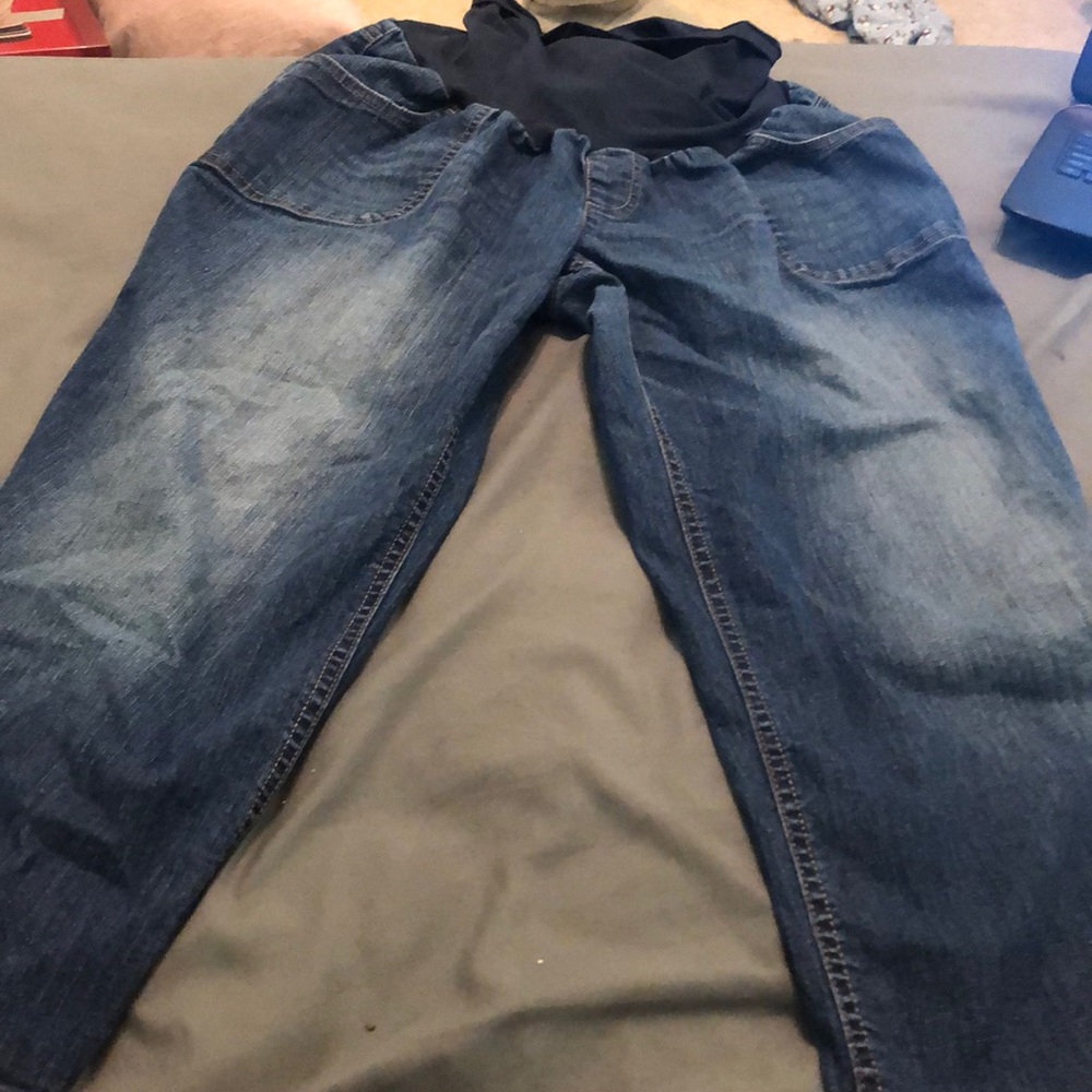 Oh baby by motherhood capris